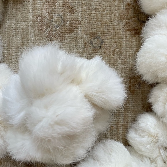 Unique fur scarf, white. - Picture 4 of 5